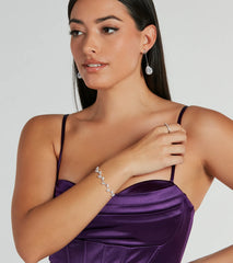 Ever So Luxe Cubic Zirconia Leaf-Shaped Dainty Bracelet